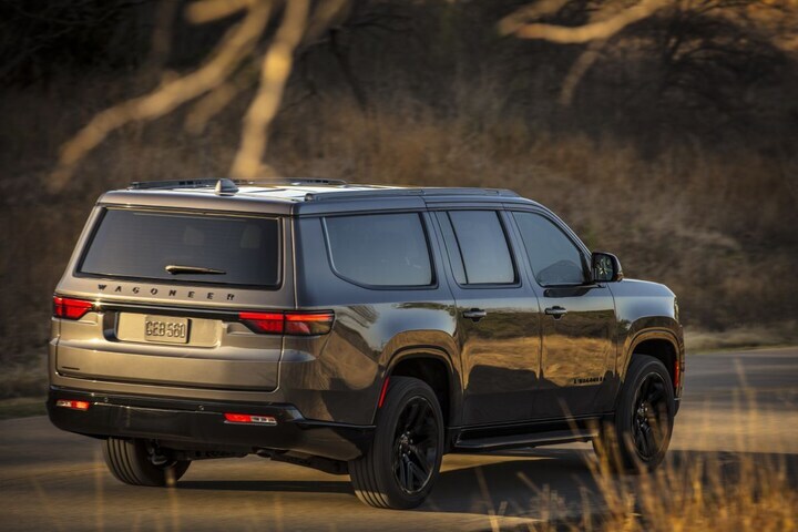 Jeep Wagoneer L