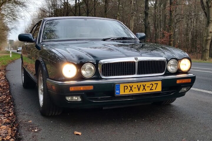 Jaguar XJ