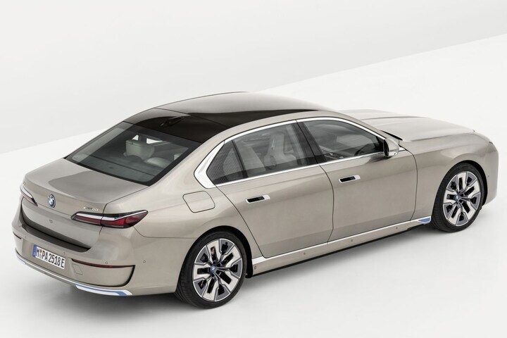 BMW 7-serie i7