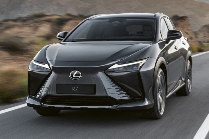 Lexus RZ