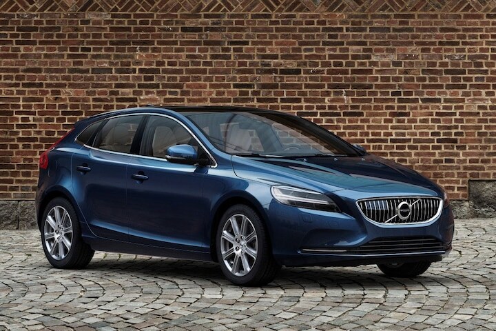 Volvo V40 Facelift Friday