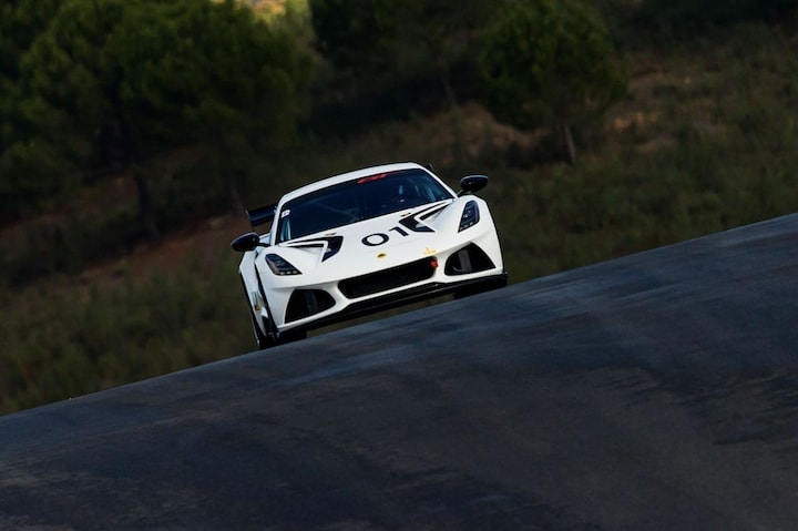 Lotus Emira GT4