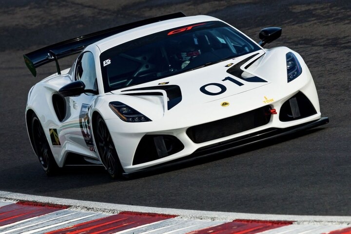 Lotus Emira GT4
