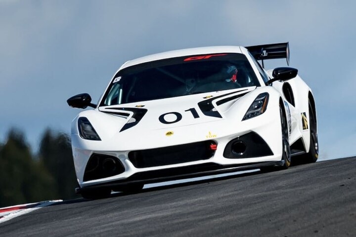 Lotus Emira GT4