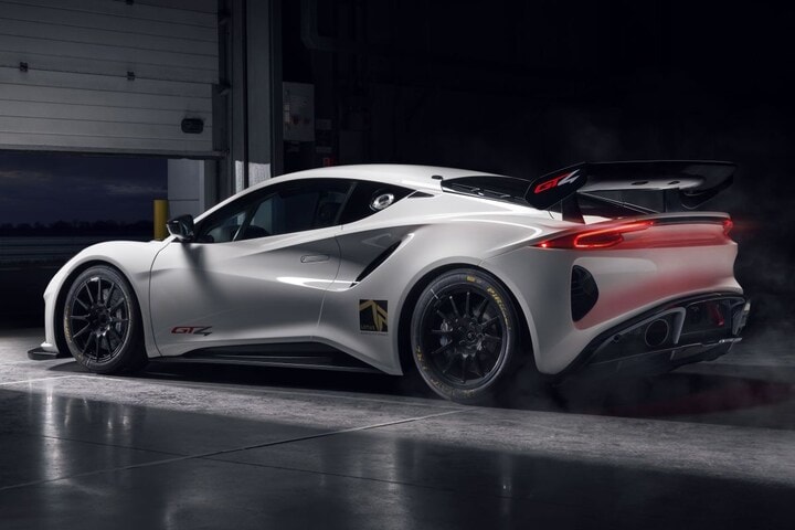 Lotus Emira GT4