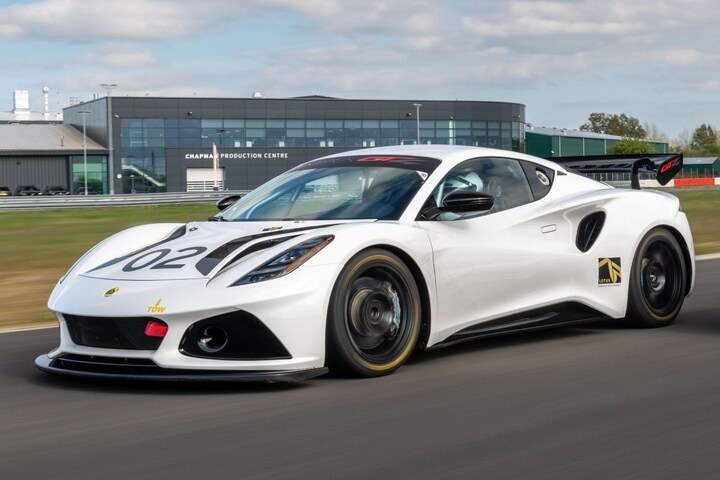 Lotus Emira GT4