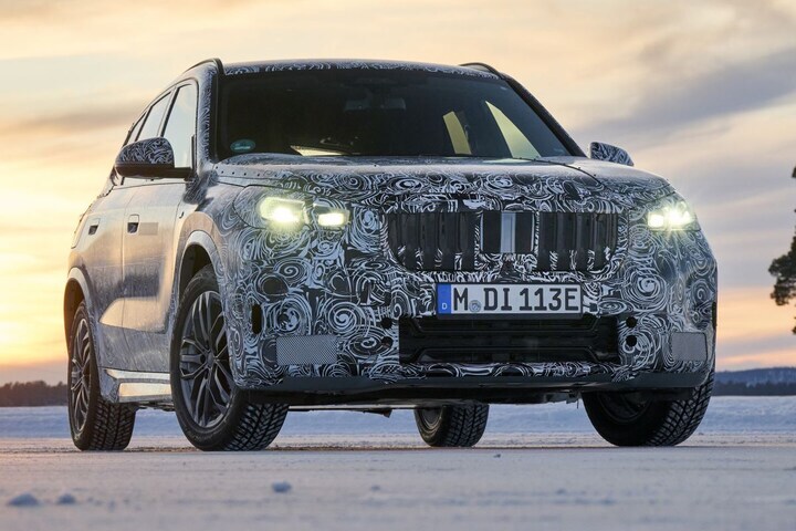 BMW iX1