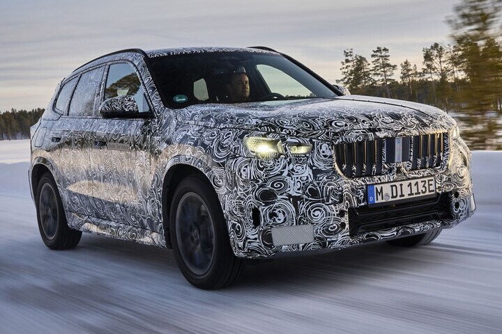 BMW iX1