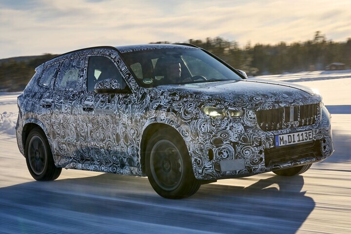 BMW iX1