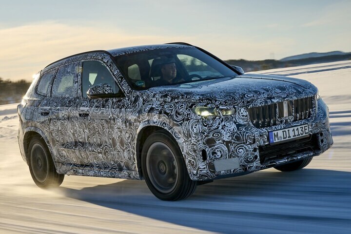 BMW iX1