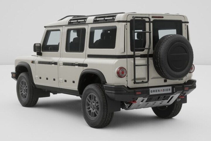 Ineos Grenadier Fieldmaster Edition