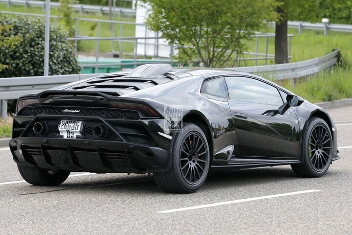 Lamborghini Huracan Sterrato