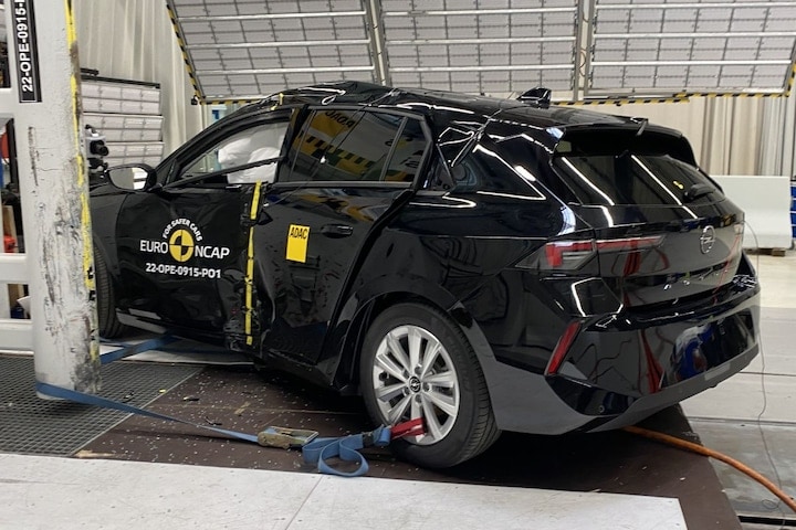 Euro NCAP 308, Astra, C-klasse, Multivan, EV6, C40