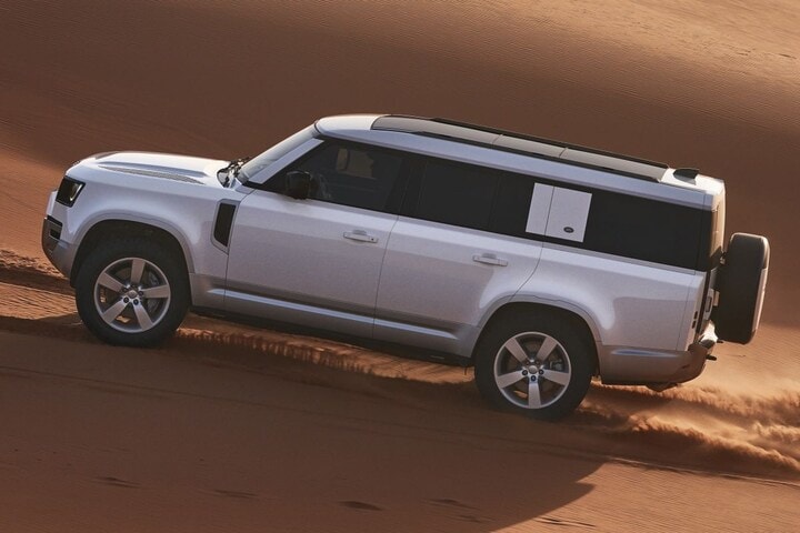 Land Rover Defender 130
