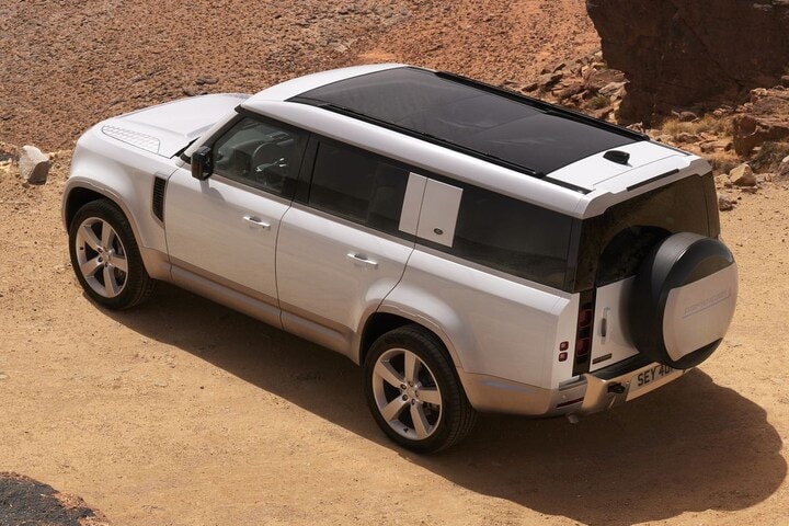 Land Rover Defender 130