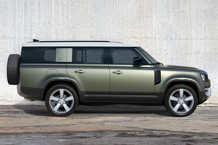Land Rover Defender 130