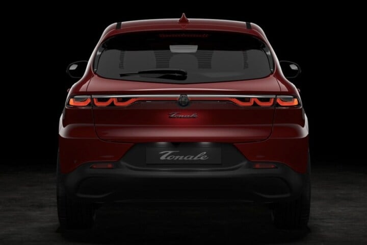 Alfa Romeo Tonale back to basics