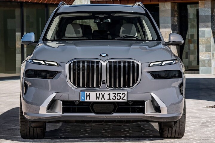 Facelift Friday BMW X7