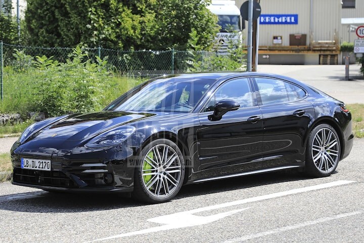 Facelift Porsche Panamera onderweg