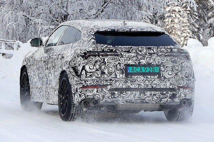 Lamborghini Urus 'Evo' betrapt