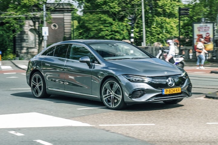 mercedes-benz EQE