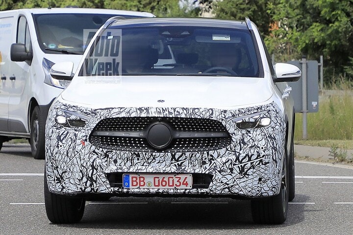 Spyshots Mercedes-Benz GLA