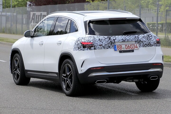 Spyshots Mercedes-Benz GLA