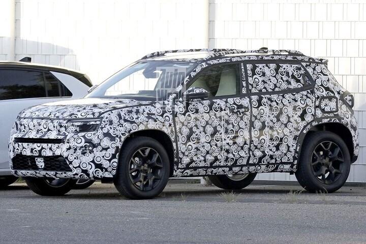 Spyshots Jeep SUV