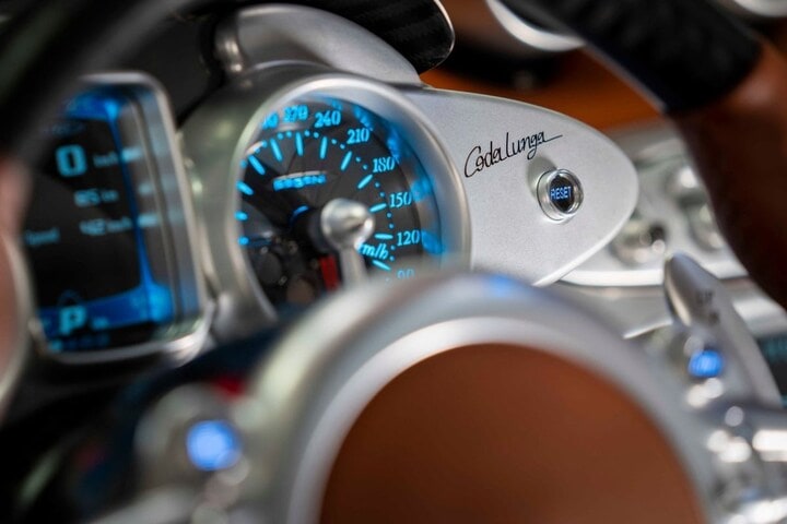 Pagani Huayra Codalunga