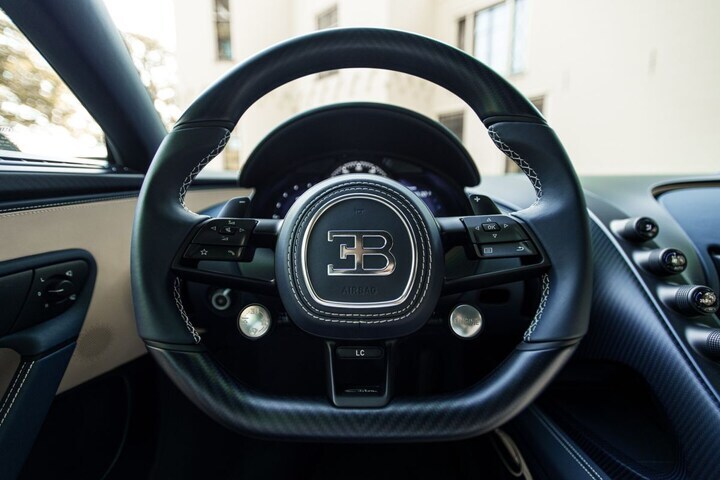 Bugatti Chiron L'ébé