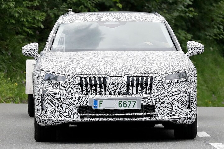 Spyshots Skoda Superb
