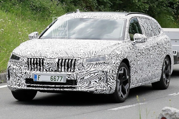 Spyshots Skoda Superb