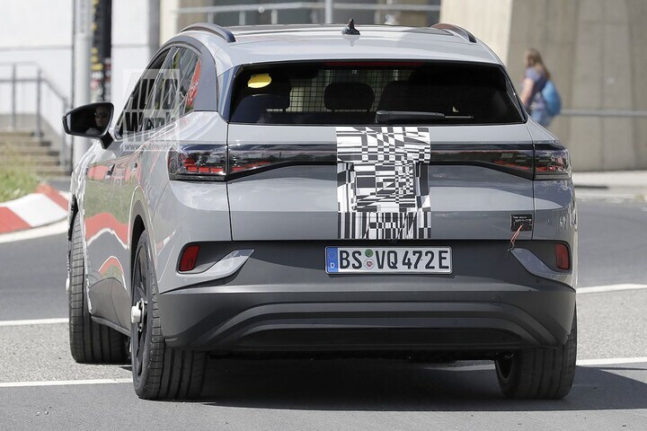 Spyshots Cupra Tavascan