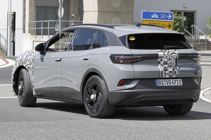Spyshots Cupra Tavascan