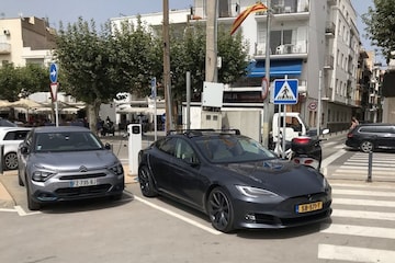 EV laadpaal buitenland Spanje