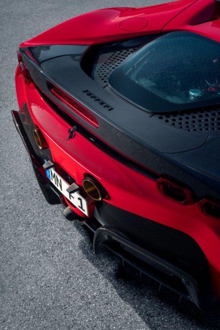 Ferrari SF90 Stradale Novitec