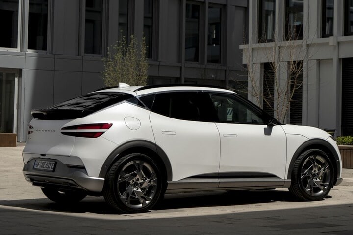 Genesis GV60
