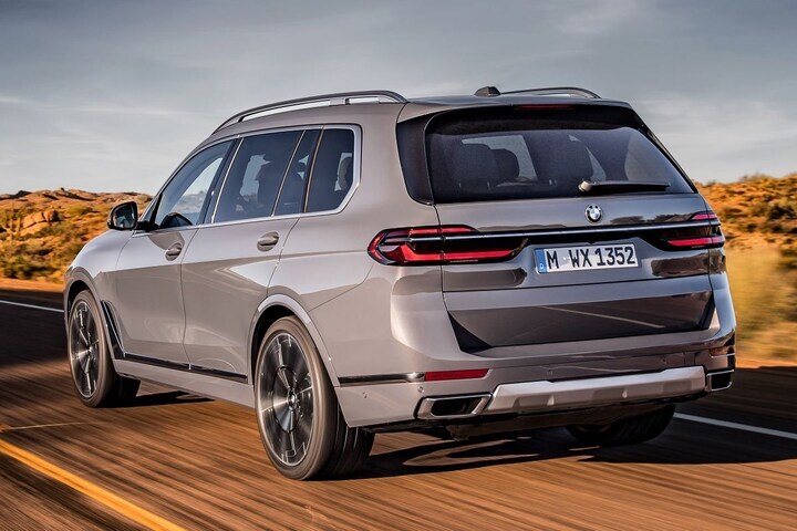 BMW X7