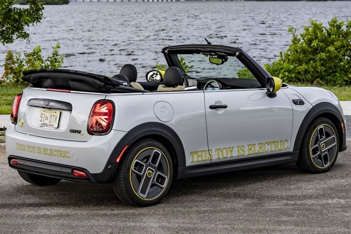 MINI Electric Cabrio
