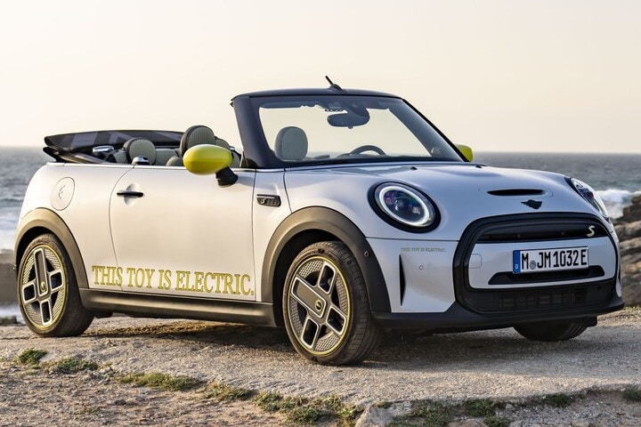 MINI Electric Cabrio