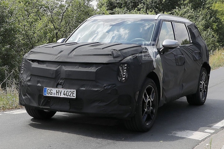 Kia EV9 spyshots