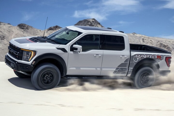 Ford F-150 Raptor R