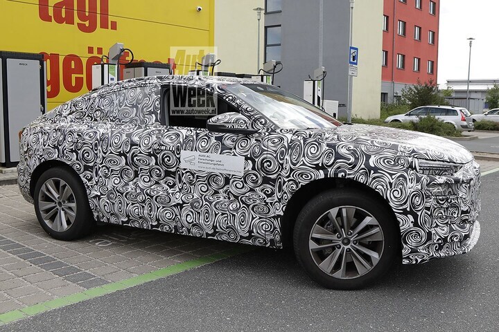 Spyshots Audi Q6 E-tron Sportback