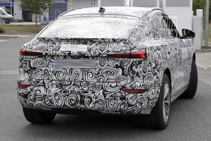 Spyshots Audi Q6 E-tron Sportback