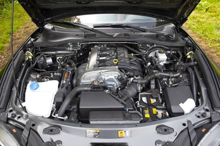 Test Mazda MX-5 - op pad met alle vier generaties