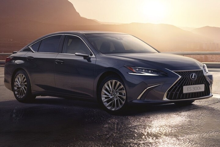 Lexus ES 300h 2022