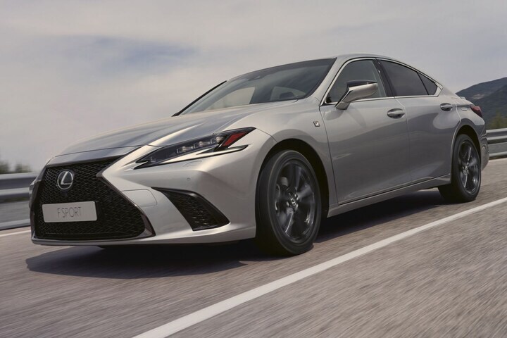 Lexus ES 300h 2022