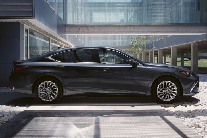 Lexus ES 300h 2022