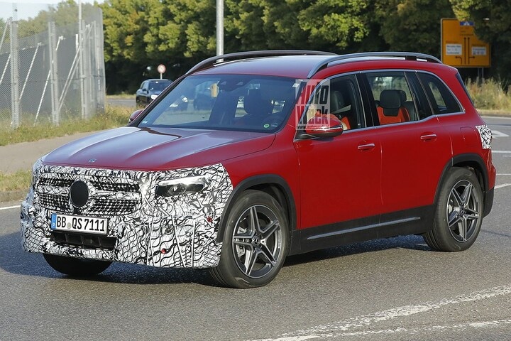 Spyshots Mercedes-Benz GLB