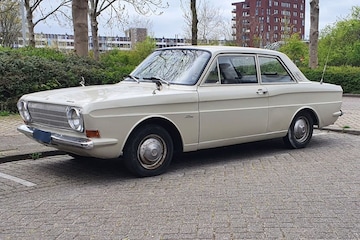 Ford 12M